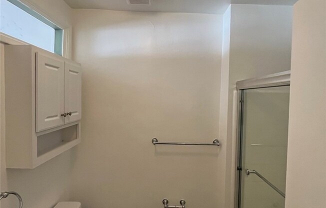 1 bed, 1 bath, 633 sqft, $3,100