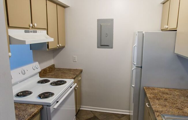 1 bed, 1 bath, 600 sqft, $795, Unit 8