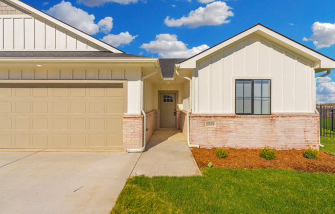 BRAND NEW 3 Bedroom/2 Bath Duplex in Goddard School District - MOVE IN SPECIAL  1st MONTH FREE !!!