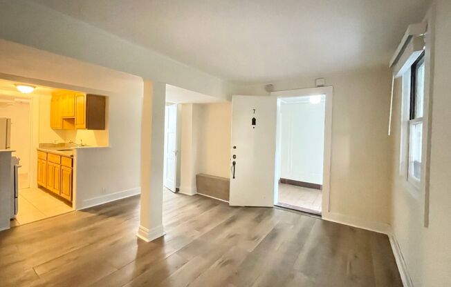 2632 Larkin Street (203r)