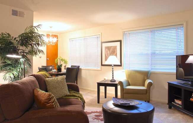 Oakcrest Apartments