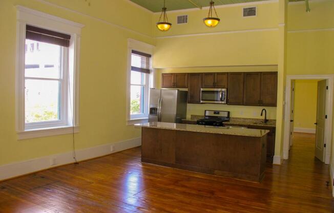 1 bed, 1 bath, 794 sqft, $1,500