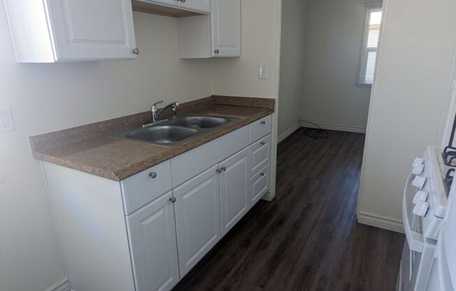 1 bed, 1 bath, $1,600, Unit 3046 1/2