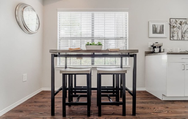 Dining Area at Prestonwood Hills, Plano, TX