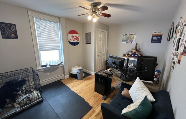 2 beds, 1 bath, $3,400, Unit 1A