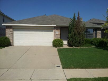 4 beds, 2 baths, $2,349