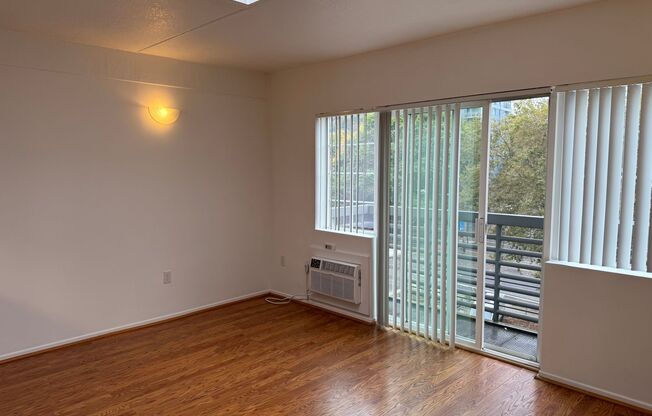1 bed, 1 bath, 491 sqft, $1,250, Unit 604