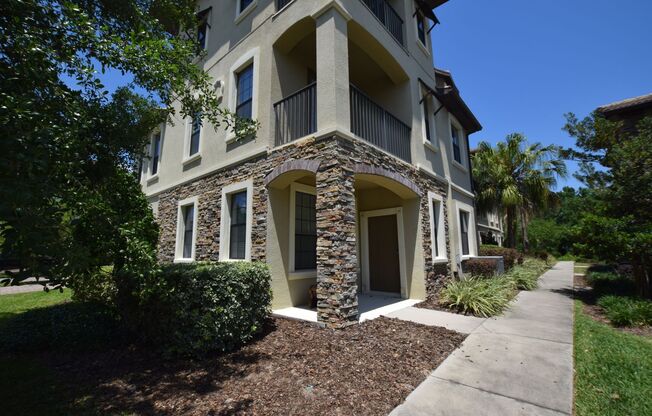 Beautiful 5 bedrooms/ 5 baths, 3 story Townhome with a 2 car garage for rent at 1339 Shinnecock Hills Dr. Davenport, FL 33896.