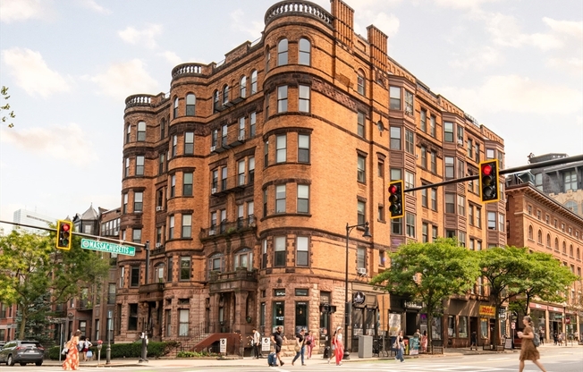 1 bed, 1 bath, 612 sqft, $3,200, Unit 4E