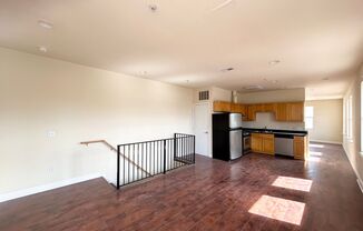 2 beds, 1.5 baths, $2,800, Unit 7