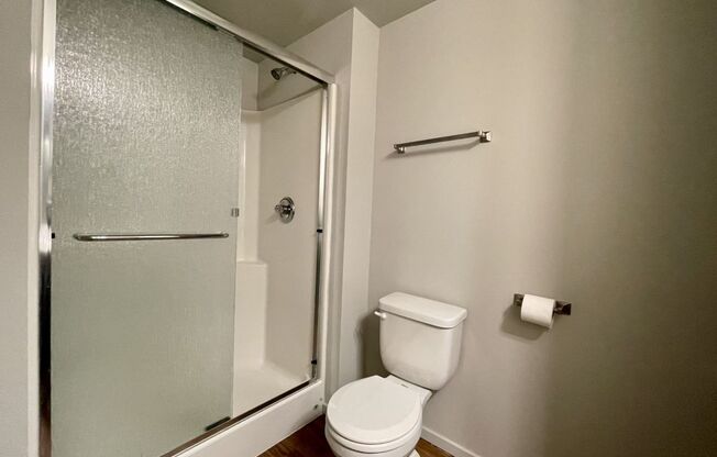 1 bed, 1 bath, 778 sqft, $1,045, Unit 121