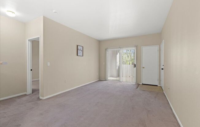 3 beds, 2 baths, $1,550, Unit # 2047