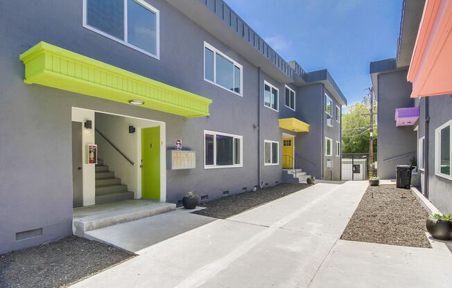 3 beds, 3 baths, 1,140 sqft, $3,895, Unit 210