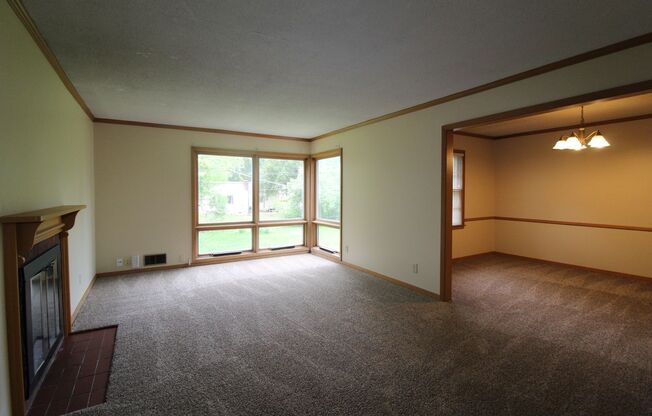 3 Bedroom 2 Bath Home In Overland Park
