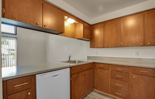 2 beds, 1.5 baths, 1,050 sqft, $2,049, Unit 214-774C