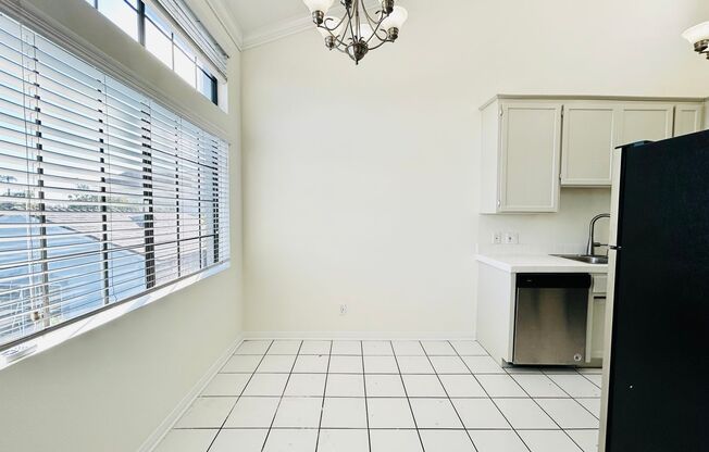 1 bed, 1 bath, $2,395, Unit 201