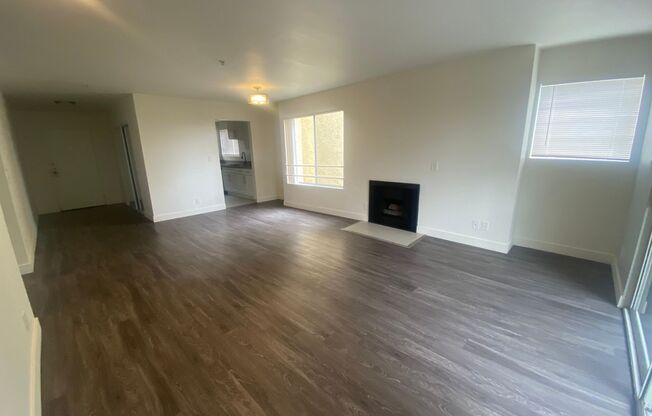 2 beds, 2 baths, 1,100 sqft, $2,375, Unit 321