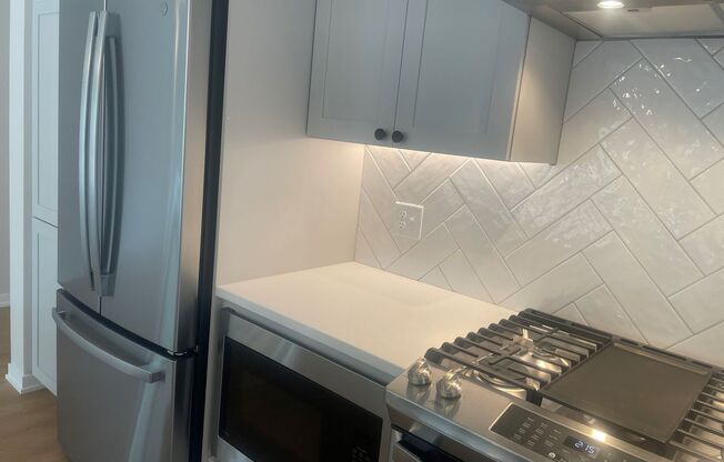 2 beds, 2 baths, 1,208 sqft, $3,695, Unit 216