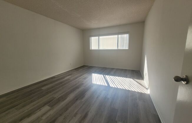 (6117) Eastborne III Apartments