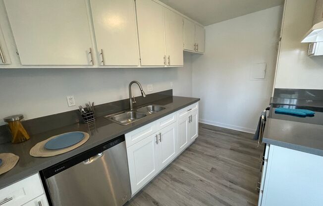 1 bed, 1 bath, $2,175, Unit 05