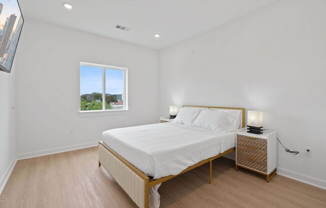 2 beds, 2 baths, 1,001 sqft, $1,675, Unit 218
