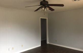 3 beds, 2 baths, $1,450