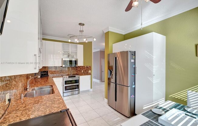 781 NE 195th Street 781, Miami, FL 33179