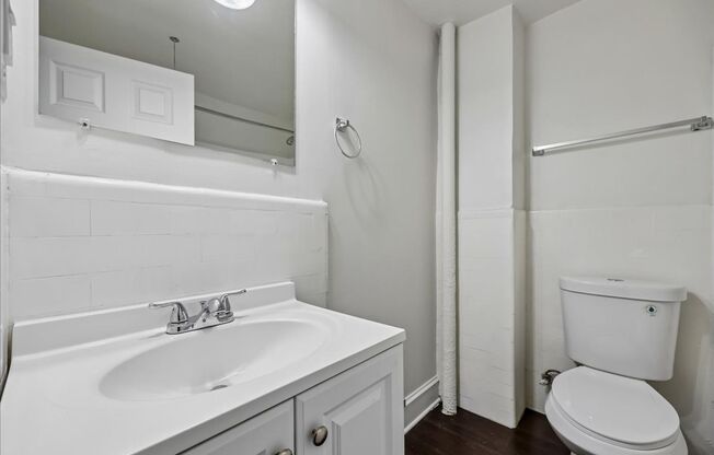 2 beds, 1 bath, $2,833, Unit 1616 16th Street NW Unit 407