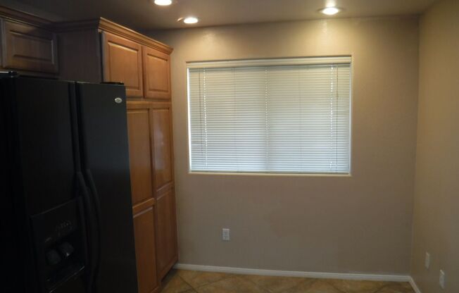 1500 SQUARE FEET, 2 BED, 2 BATH AND 2 CAR GARAGE