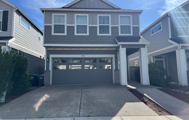 Spacious 3-Bedroom + Loft Home with Modern Finishes and Backyard Pergola