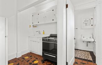 Studio, 1 bath, $1,750, Unit 11