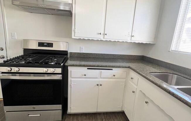 1 bed, 1 bath, 620 sqft, $2,000, Unit 13840 #E