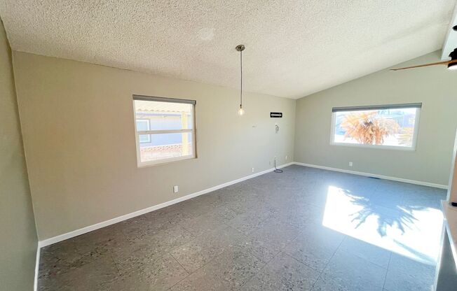 Long Term - 55+ Community Newly Renovated 2 Bed 2 Bath in Thousand Palms!