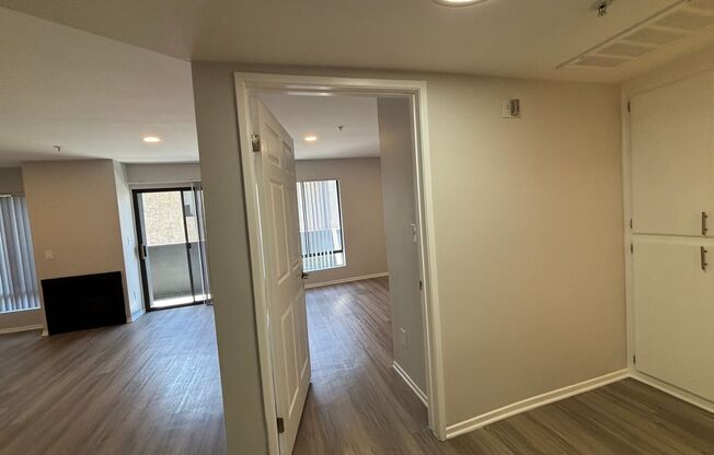 1 bed, 1 bath, 700 sqft, $1,748, Unit 219