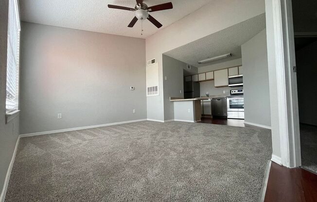 AVAILABLE ON JULY 1ST. BEAUTIFUL 1/1 CONDO AT VILLAS DEL SOL.