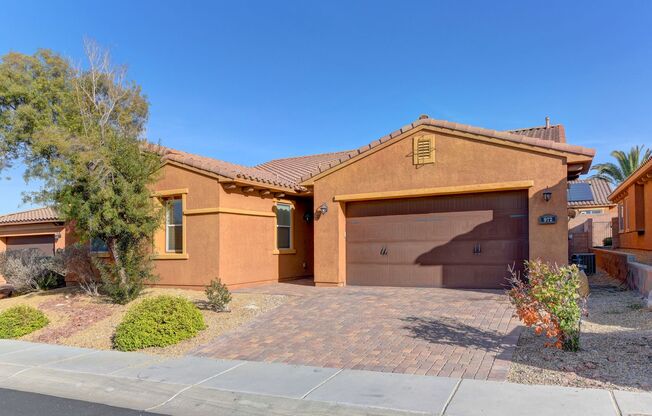 Single Story Home in Calico Ridge