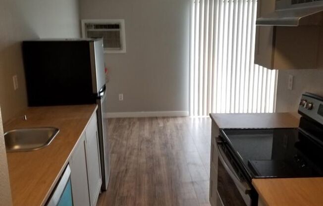 River Court Apartments