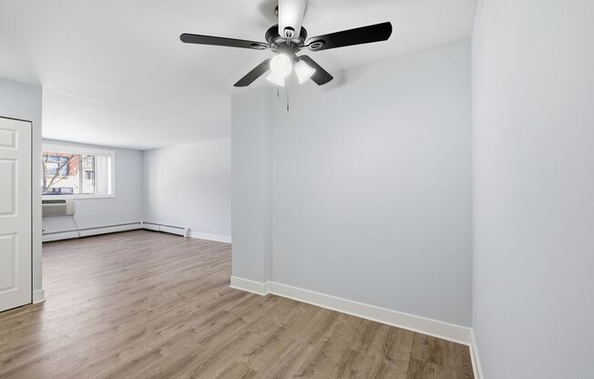 1 bed, 1 bath, 525 sqft, $1,825, Unit 232