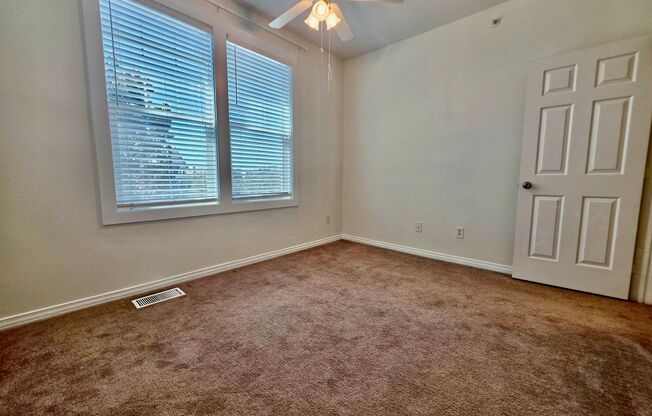 2 beds, 2 baths, $2,300, Unit Unit 1203