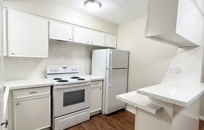 2 beds, 1 bath, $725, Unit KAY0117