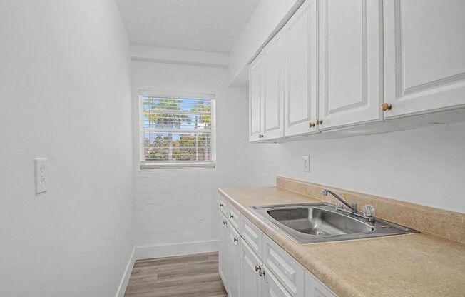 Studio, 1 bath, 450 sqft, $1,600, Unit 1685-15