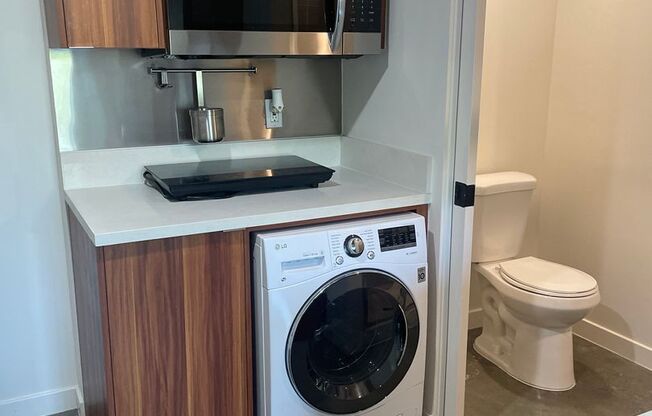 Studio, 1 bath, 329 sqft, $1,625, Unit 26-Bedroom2