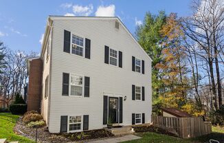 4 beds, 2.5 baths, $3,100, Unit # SPRINGFIELD