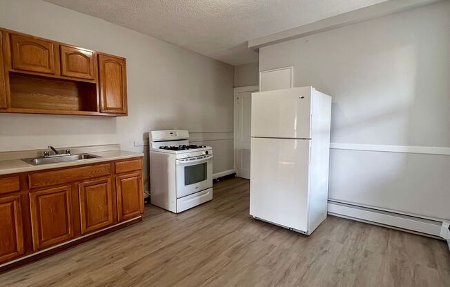 1 bed, 1 bath, $1,230, Unit 8