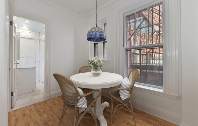 250 COMMONWEALTH AVE