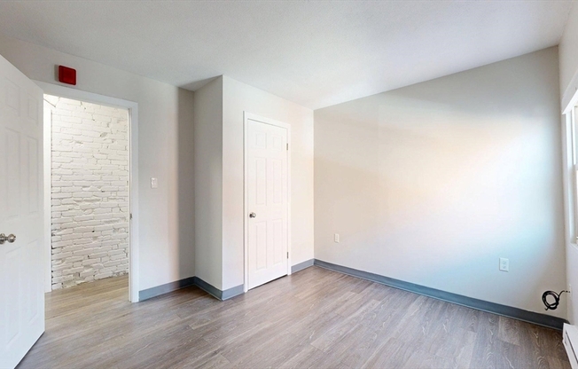 298-300 Meridian Street
