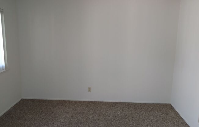 Studio, 1 bath, 500 sqft, $1,750, Unit 26