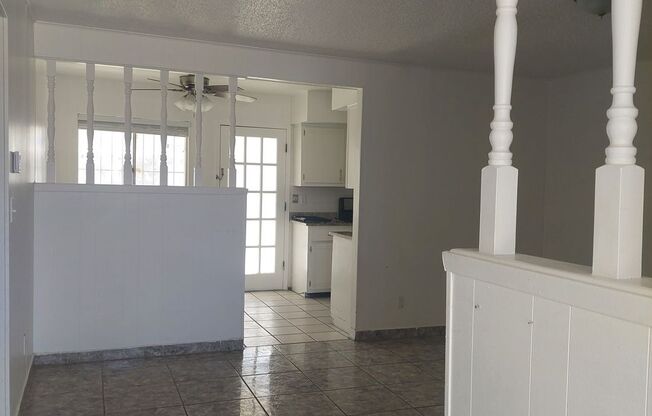 Welcome Home ! 3 bedroom 1.5 bath rental -DUPLEX