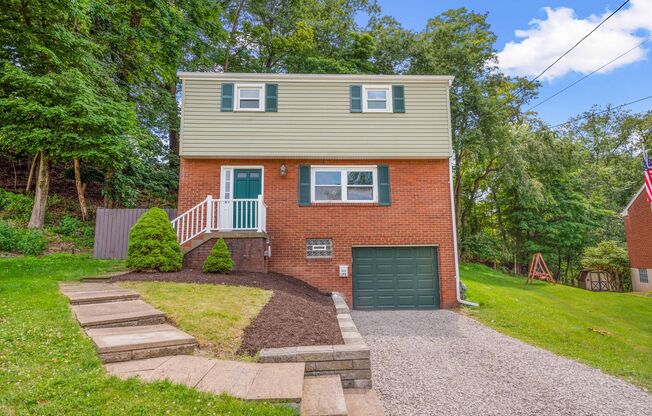 AVAILABLE AUGUST 1ST!! Gorgeous 3 BEDROOM IN PENN HILLS!