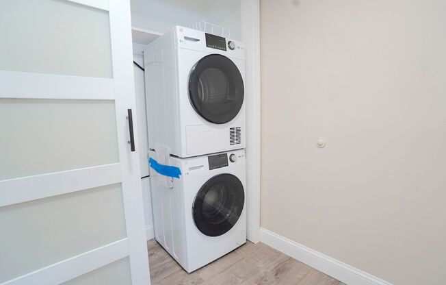 1 bed, 1 bath, 775 sqft, $2,100, Unit 76-1